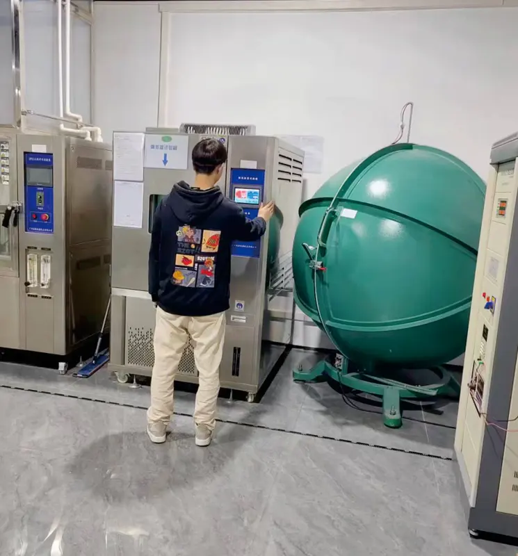 Integrating sphere in the photometric lab